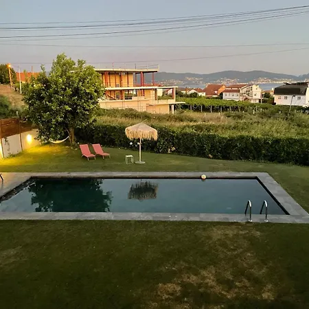 Casa Grande Piscina En Санхенхо