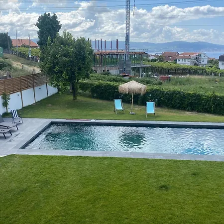 Дом отдыха Casa Grande Piscina En Санхенхо
